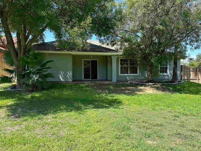 Building Photo - 223 Oriole Ln