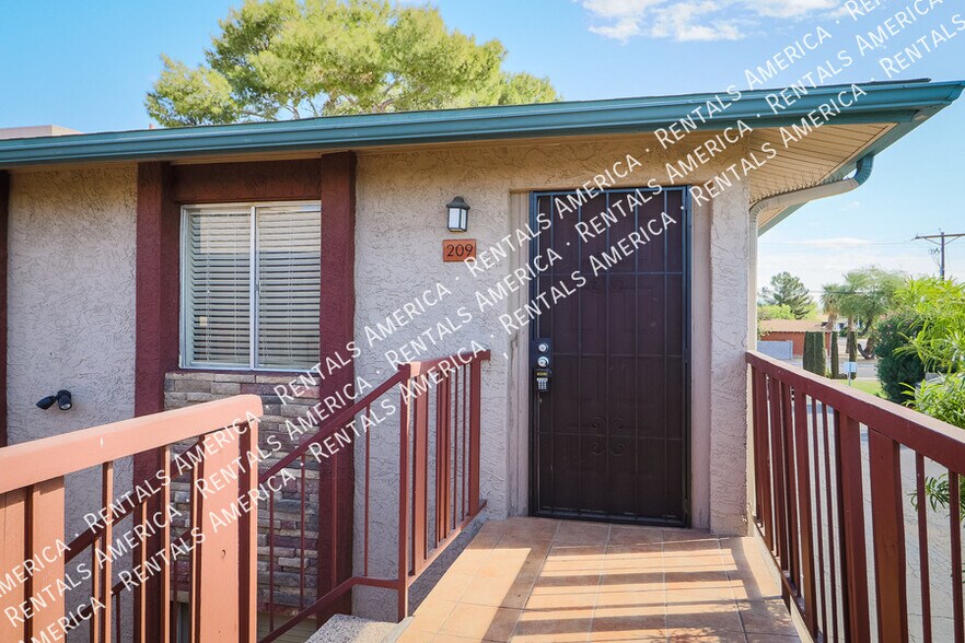 Building Photo - 4354 N 82nd St
