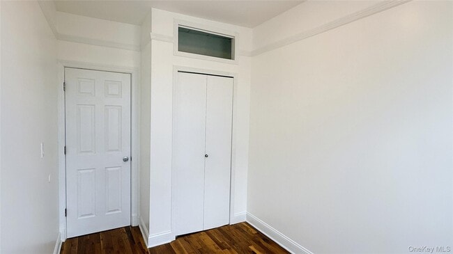 Building Photo - 50-21 Celtic Ave