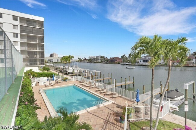 Building Photo - 10420 Gulf Shore Dr