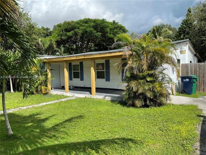 Primary Photo - 5921 SW 62nd St