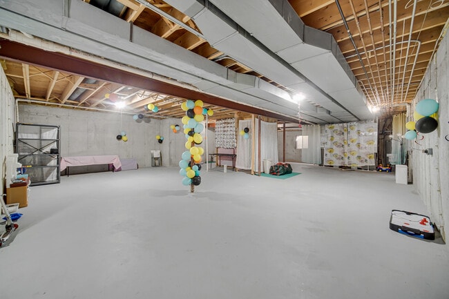 Building Photo - 2872 Whispering Oaks Ct