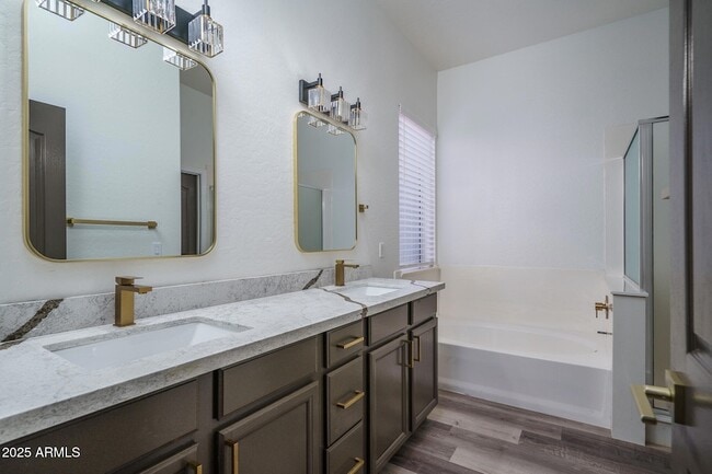 Building Photo - 4609 E Pinnacle Vista Dr