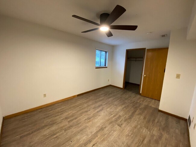 Building Photo - 76 Chittenden Ave