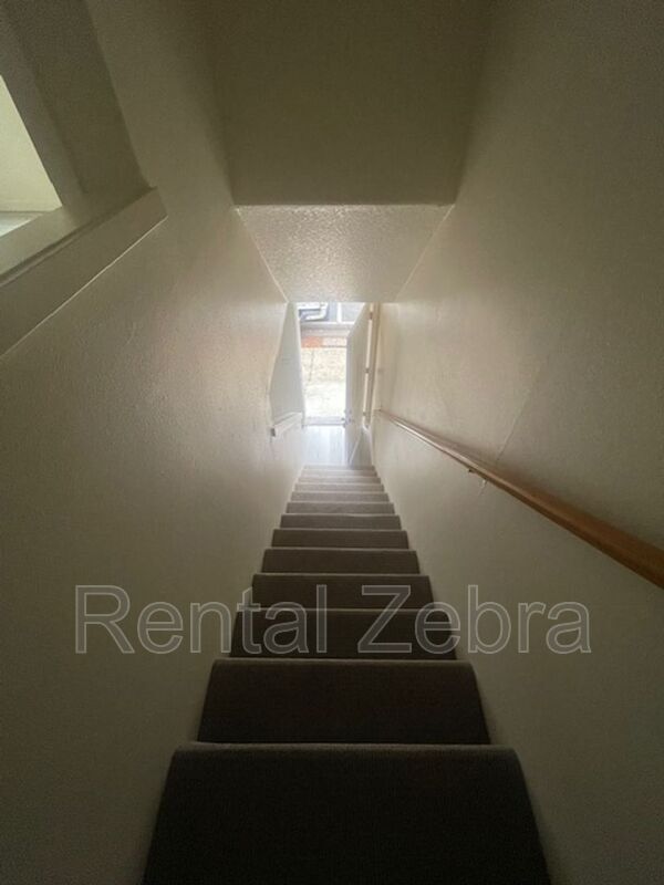 Building Photo - 6702 SE 80th Ave