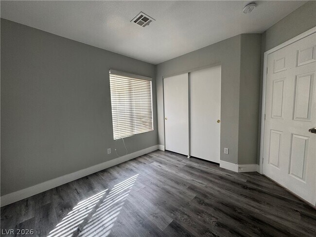 Building Photo - 10171 Arlington Abby St