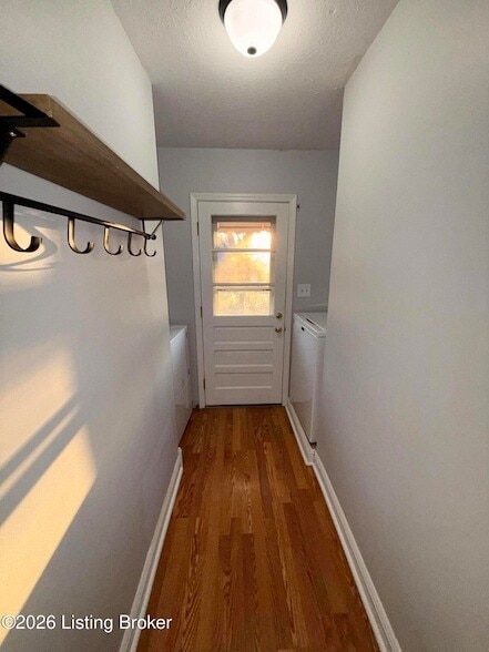 Building Photo - 600 Willow Brook Rd