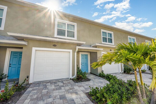 Building Photo - 870 Paddleboard Ct
