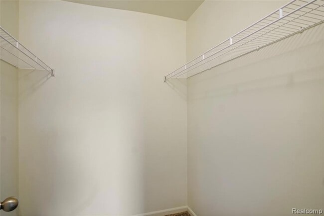 Building Photo - 29742 Fox Run Cir