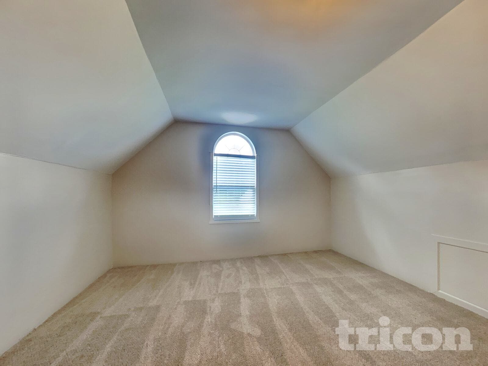 Building Photo - 477 Rosewood Cir