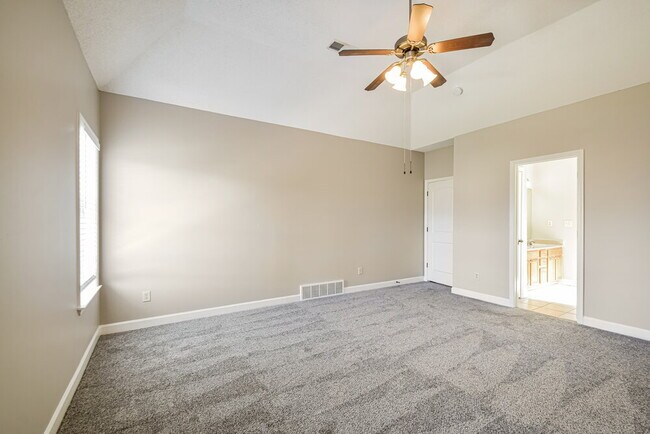 Building Photo - 1721 Englehart St