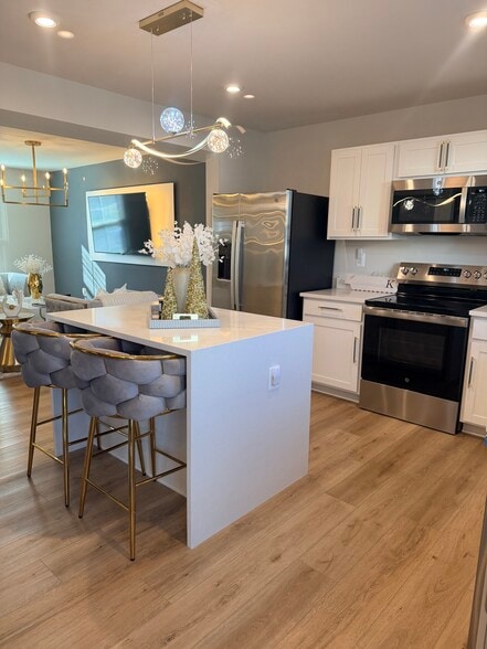 Building Photo - 7269 Statesman Blvd