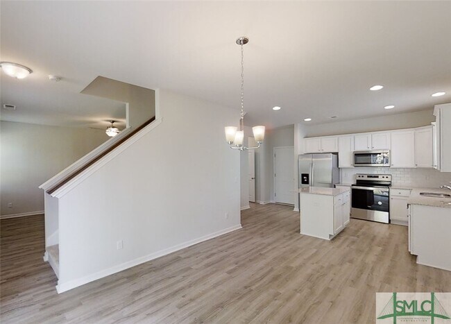 Building Photo - 106 S Trl Wy