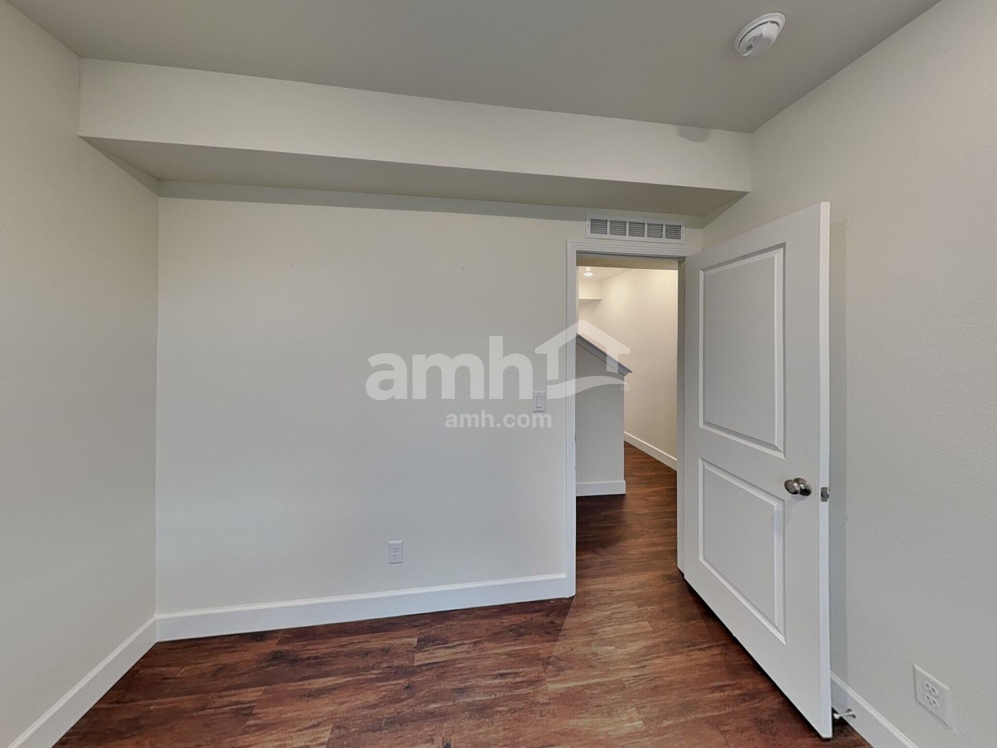 Building Photo - 14982 W 82nd Pl