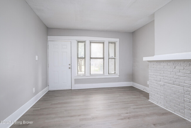 Building Photo - 1701 Hale Ave