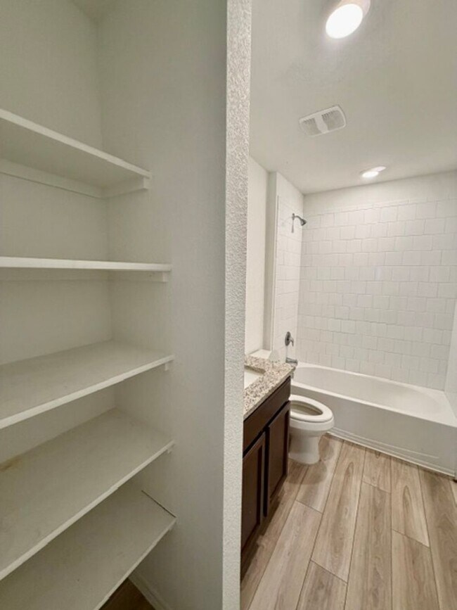 Building Photo - 12516 Tarres Ct.