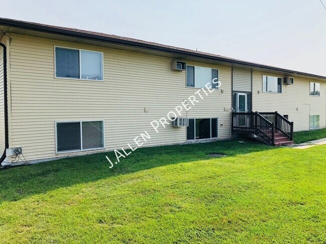 Building Photo - 1804 Parker Cir