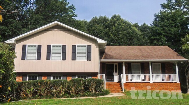 Building Photo - 1431 Tall Pines Dr