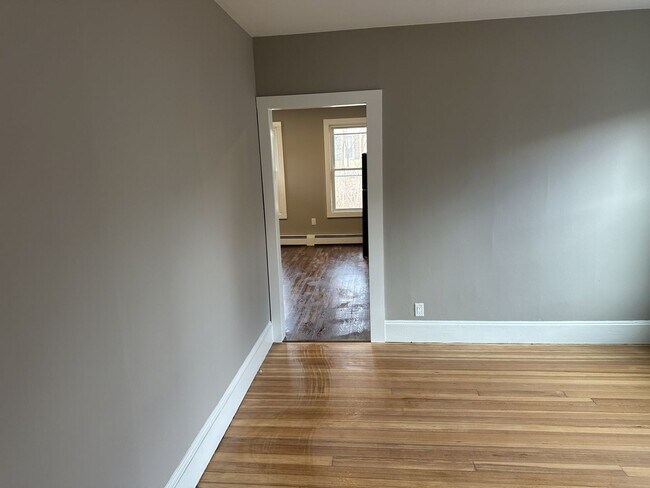 Building Photo - 145-147 Pearl Street