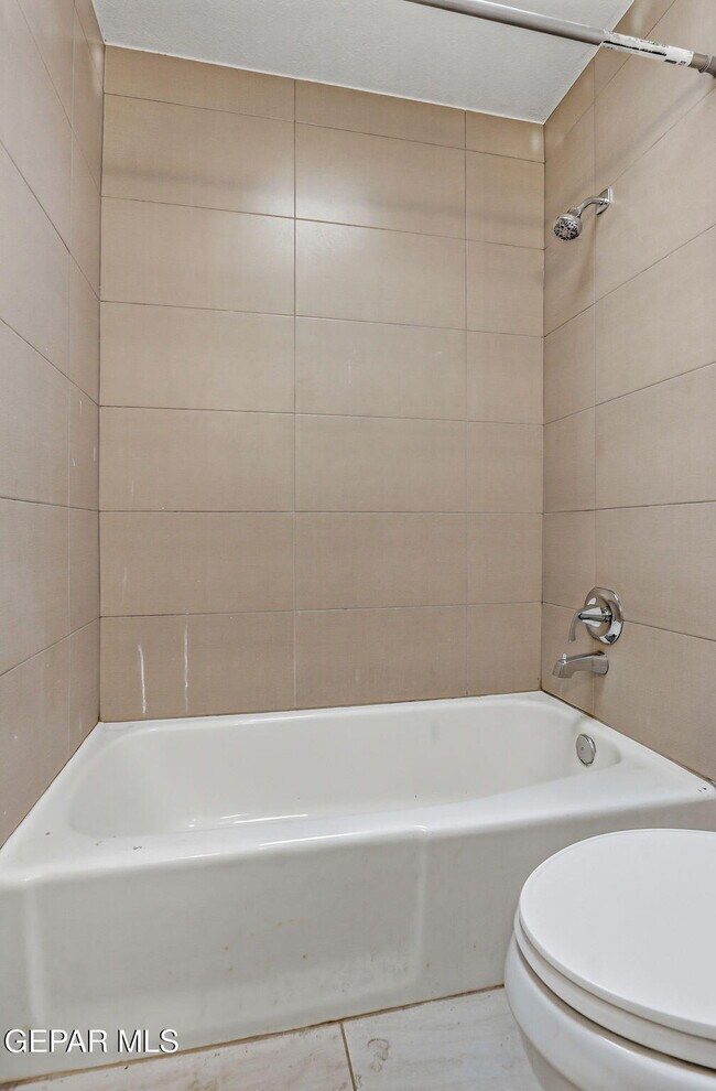 Building Photo - 5609 Van Horn Dr