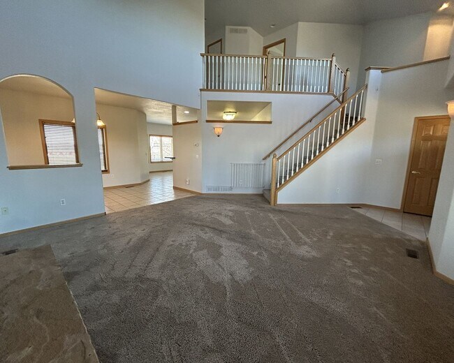 Building Photo - Room to Roam – Stunning Home on 2.4 Acres