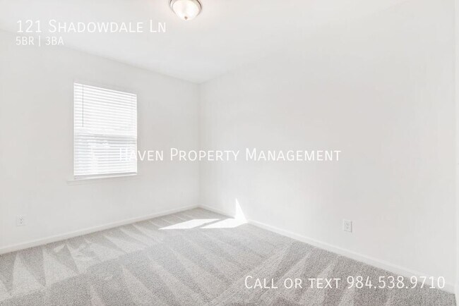Building Photo - 121 Shadowdale Ln