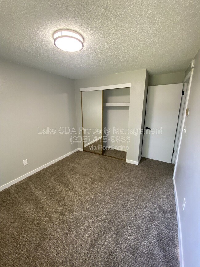 Building Photo - 3410 Belmont Rd