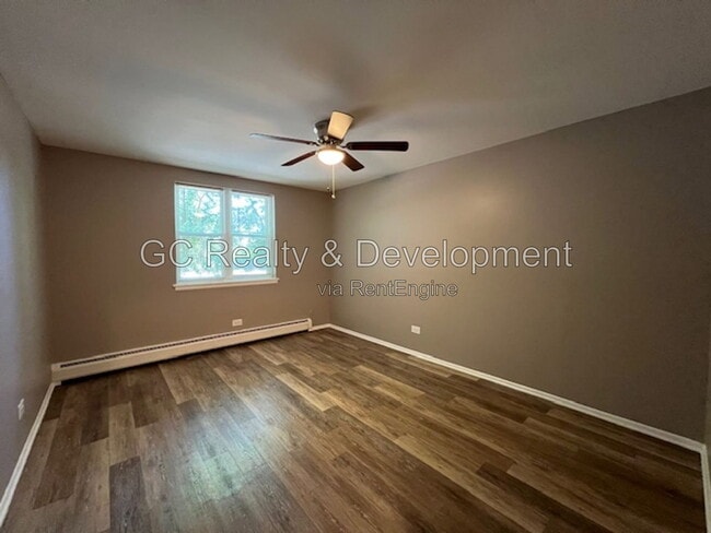 Building Photo - 314 N Warwick Ave