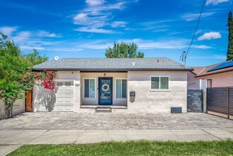 Building Photo - 7847 Apperson St