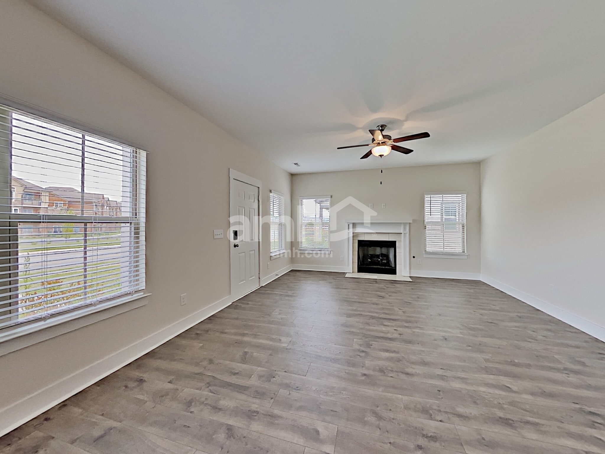 Building Photo - 5141 Jack Byrnes Dr