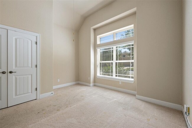 Building Photo - 213 Southern Cross Dr