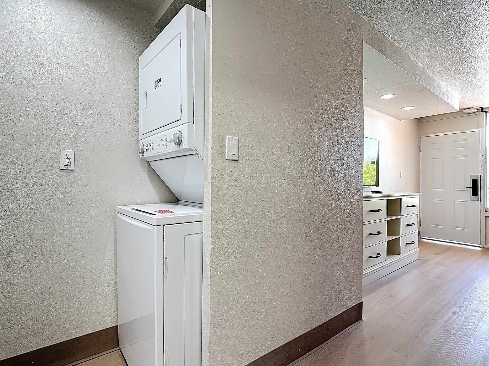 Building Photo - 44199 US-27