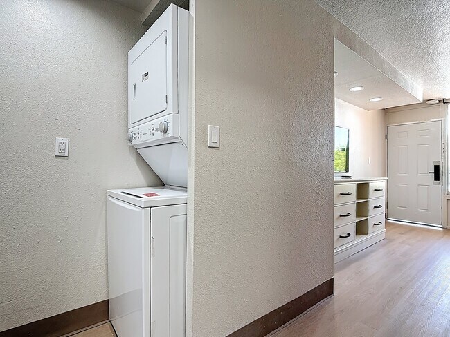 Building Photo - 44199 US-27