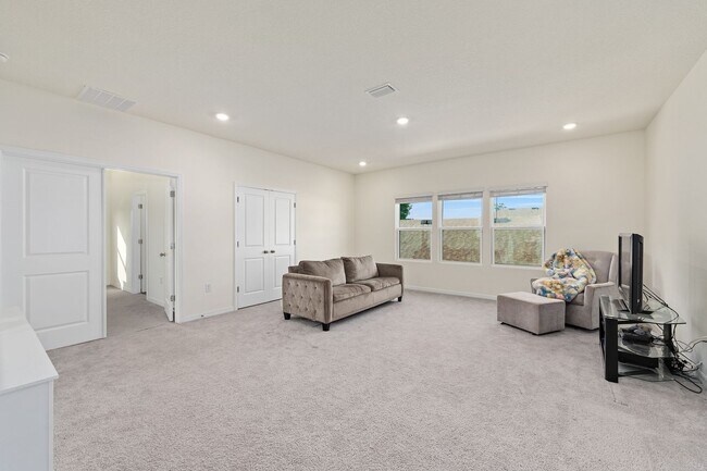Building Photo - New Home In Arbor Greens