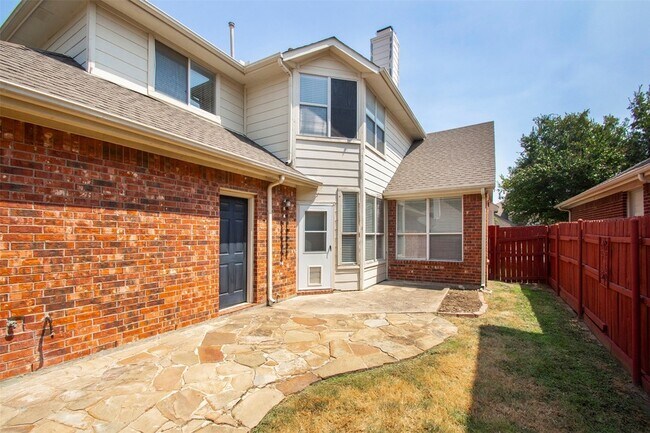 Building Photo - 3412 Pueblo Dr