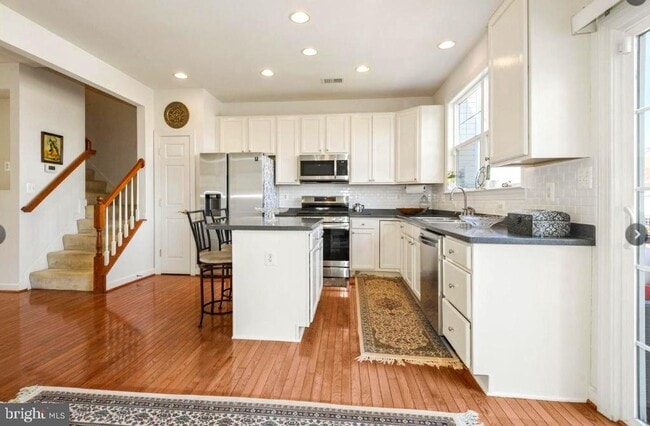 Building Photo - 8116 Rainwater Cir