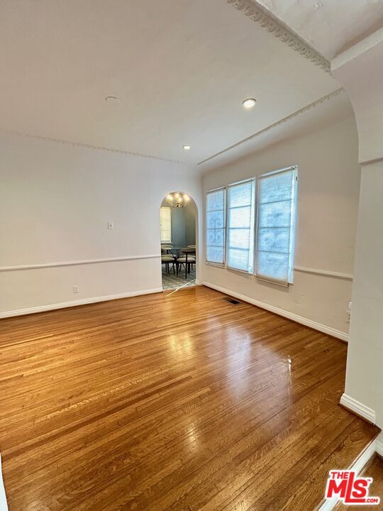 Building Photo - 8673 W Olympic Blvd