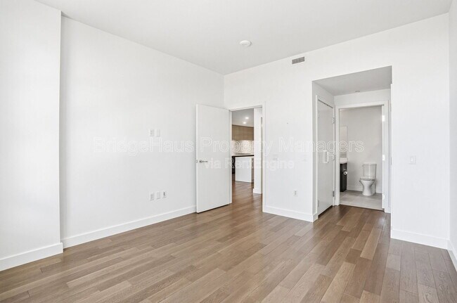 Building Photo - 1388 Kettner Blvd