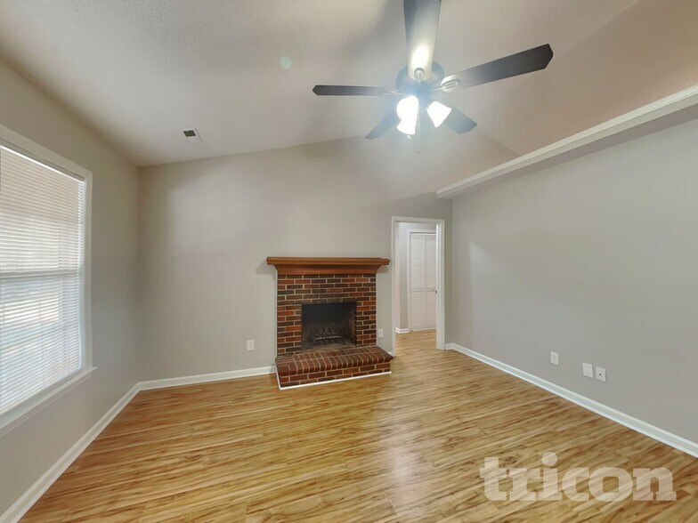 Building Photo - 332 Glenridge Ct