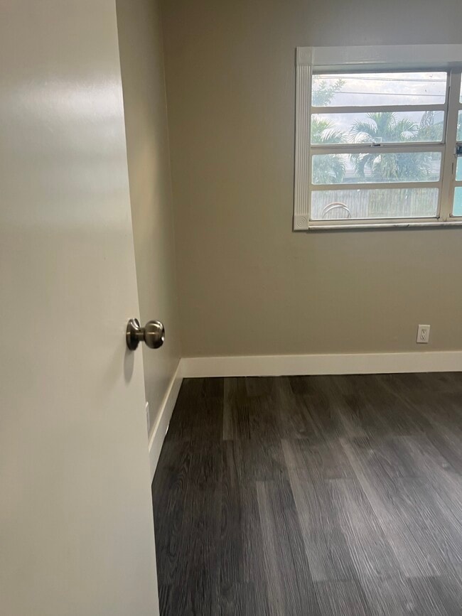 Building Photo - 5056 Pat Pl