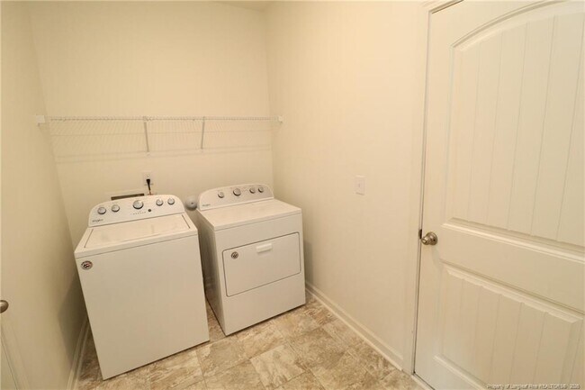 Building Photo - 1149 Noor Ln