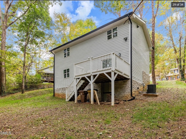 Building Photo - 316 Howland Ave