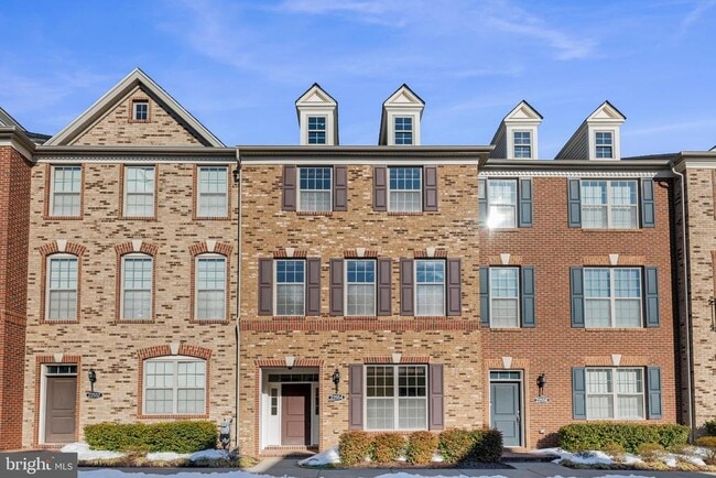 Building Photo - 22554 Cambridgeport Square