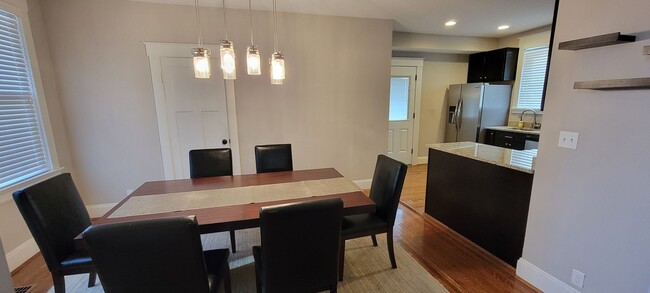 Building Photo - Oakley Home - 3 Bed, 1.5 Bath