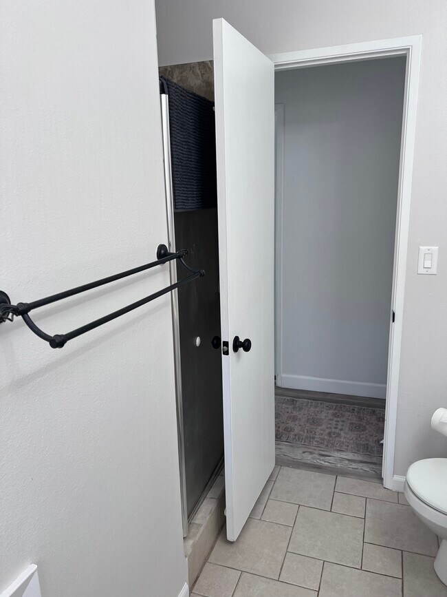 Building Photo - 22848 Cantara St