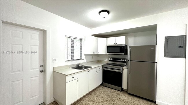 Building Photo - 165 NE 56th St