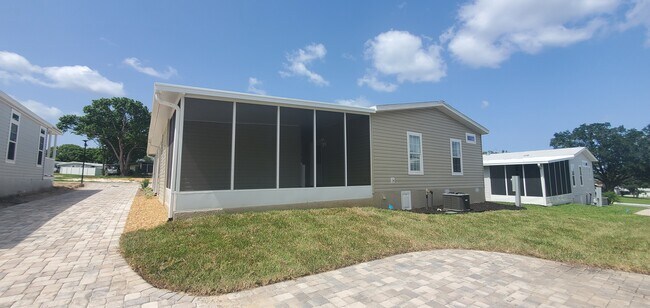 Building Photo - 1620 Killarney Ct