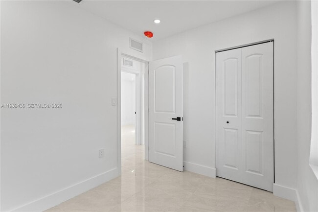 Building Photo - 15920 NW 17th Ct