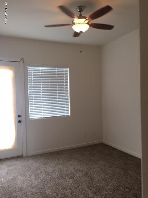 Building Photo - 1502 E Dunlap Ave