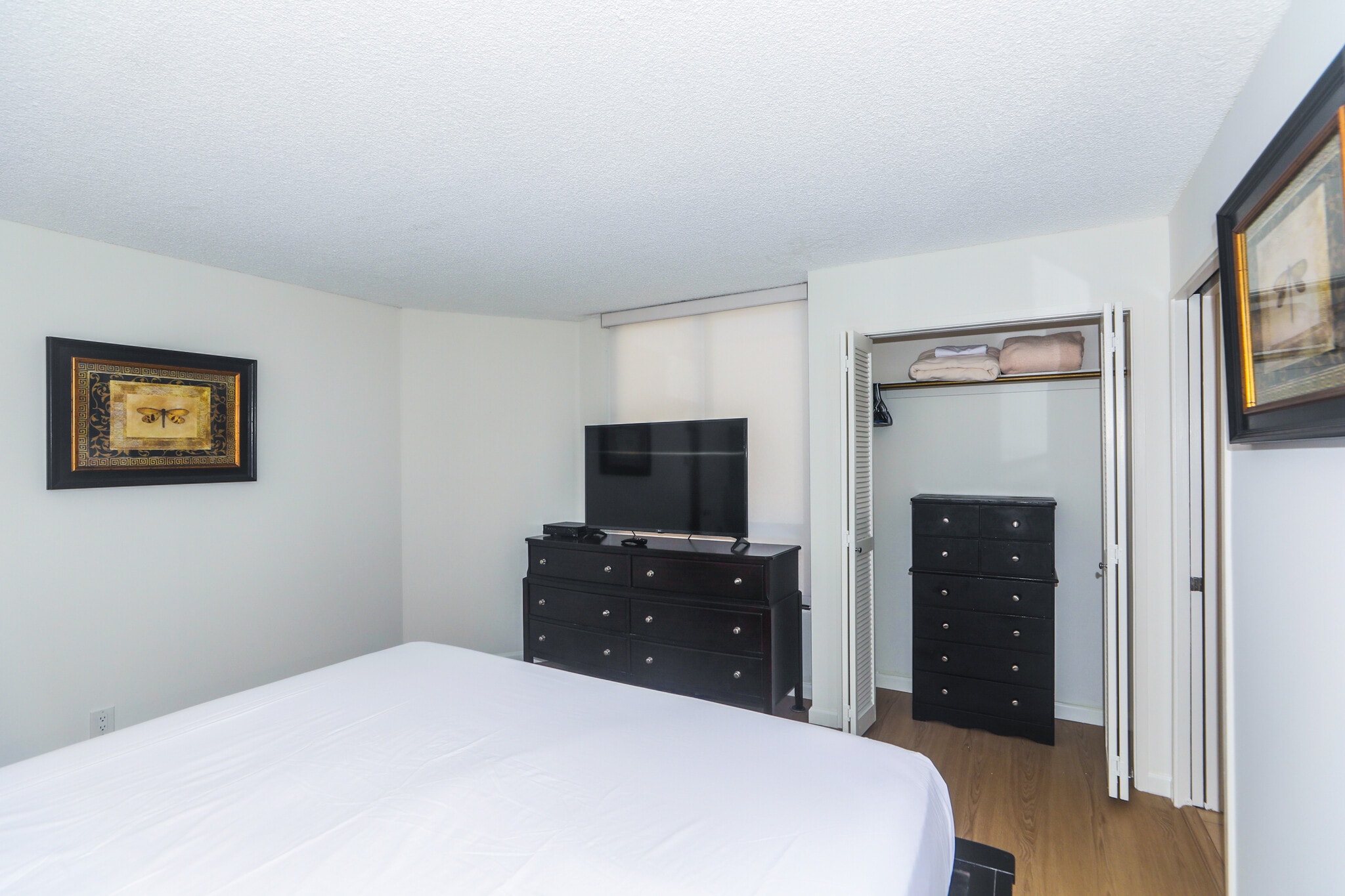 Building Photo - 1910 Ala Moana Blvd